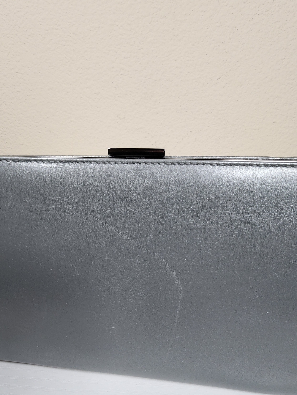 Vintage Coach Pearlized Clutch In Gray Nappa Leather - Picture 11 of 12